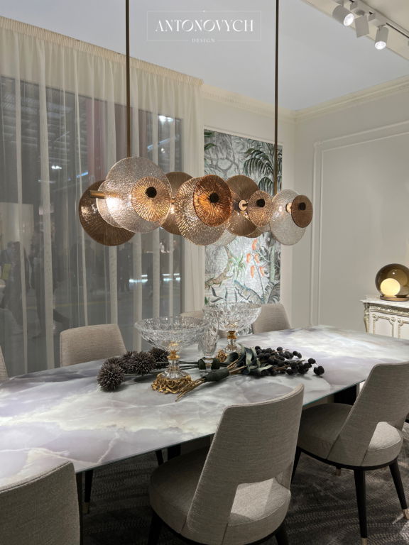 Обеденный стол Италия